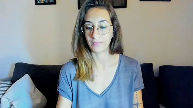 DesireMore90 online show from 10-16-25, 07:33