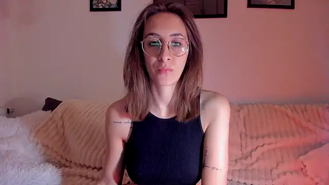 DesireMore90 online show from 03-18-26, 11:59