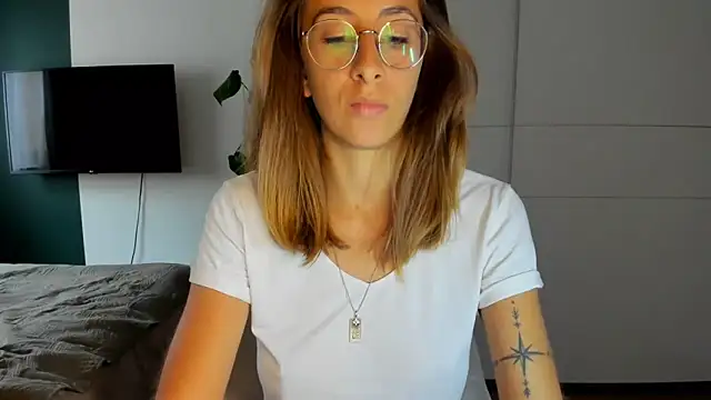 DesireMore90 online show from 09-16-25, 01:23