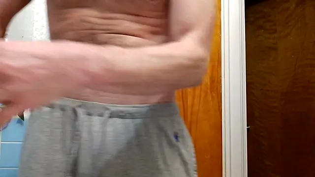 Snapshot of NovaChina chatting on 12-23-25, 10:14 NovaChina online show from 12-23-25, 10:14
