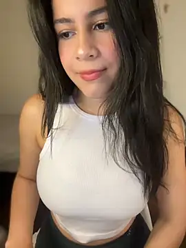 CuteKira7 online show from 04-15-26, 03:01