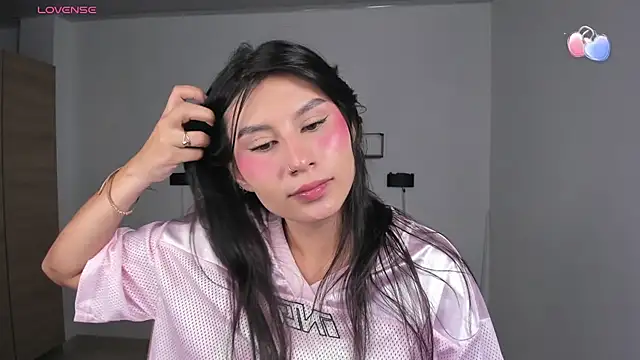 emily villamil online show from 01-11-26, 05:09