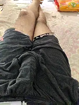 Horny boy321 online show from 09-29-25, 06:42