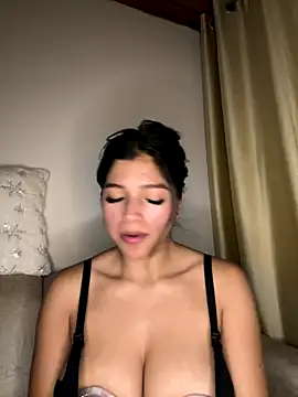 AgathaGeorgiou online show from 10-21-25, 10:53