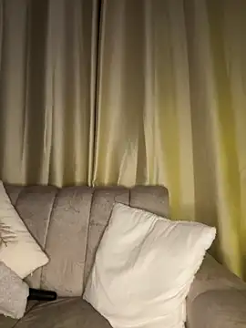 AgathaGeorgiou online show from 12-17-25, 12:04