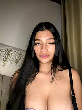 AgathaGeorgiou online show from 10-20-25, 10:43