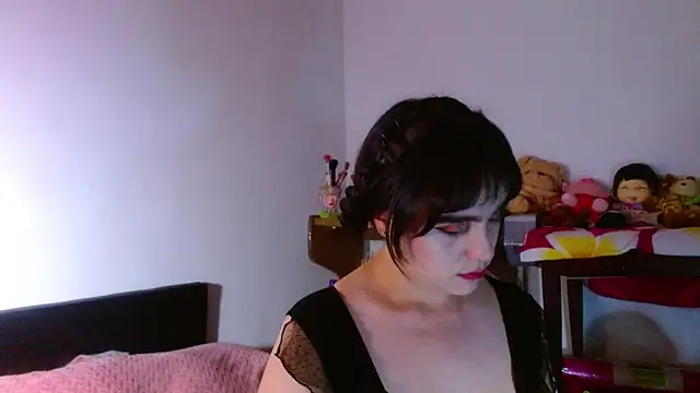 collette beaufoy  online show from 06-25-26, 04:10