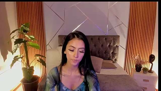 Snapshot of Coralinnee_ chatting on 09-10-25, 03:38 Coralinnee  online show from 09-10-25, 03:38