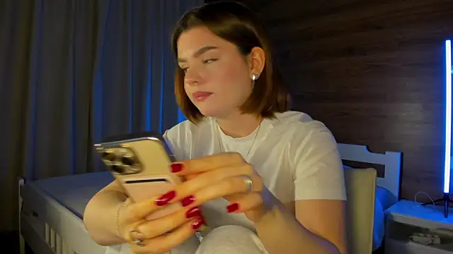 Elizabeth Hottie  online show from 10-11-25, 11:39