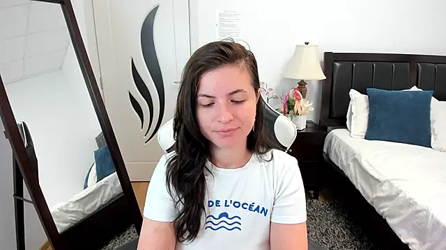 AmyPure  online show from 06-19-26, 04:18