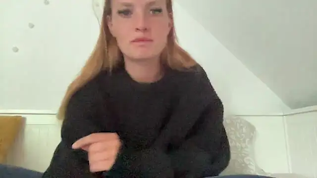 Snapshot of mariemelissah chatting on 06-12-26, 01:31 mariemelissah online show from 06-12-26, 01:31