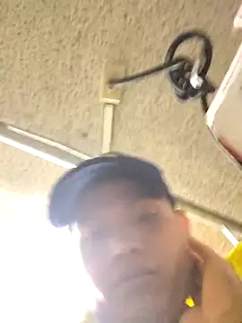 Snapshot of Alexisllanos chatting on 03-14-26, 12:49 Alexisllanos online show from 03-14-26, 12:49