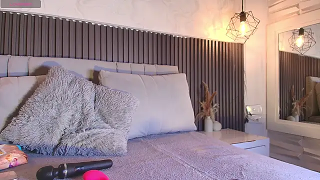 SHANONCLARK online show from 06-26-26, 07:09