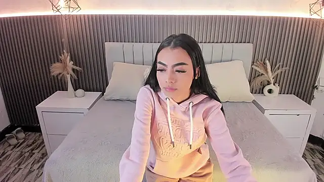 SHANONCLARK online show from 09-18-25, 07:06