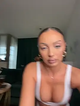 MileySin1111 online show from 02-05-26, 11:06