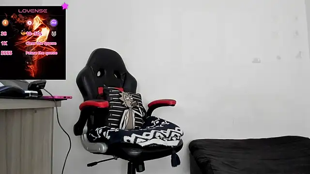 Aron Baylor online show from 11-21-25, 11:48