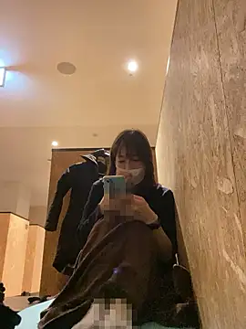 Love me Eri  online show from 12-14-25, 10:21