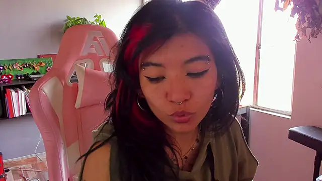 annie walker6 online show from 12-15-25, 06:47