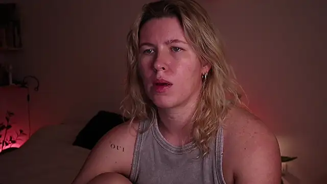 moonamii online show from 10-27-25, 06:20