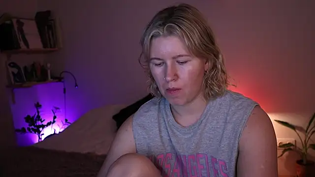 moonamii online show from 12-18-25, 06:23