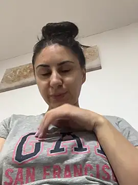 Snapshot of JenniferEdith chatting on 01-17-26, 05:16 JenniferEdith online show from 01-17-26, 05:16