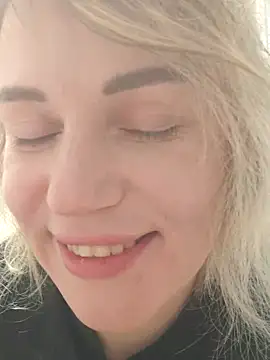 Snapshot of Linda_Gregory chatting on 03-17-25, 11:35 Linda Gregory online show from 03-17-25, 11:35