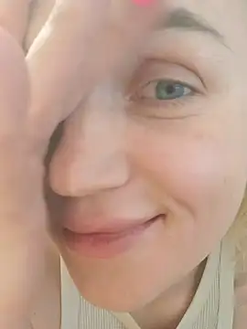 Snapshot of Linda_Gregory chatting on 02-25-25, 11:15 Linda Gregory online show from 02-25-25, 11:15