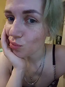 Snapshot of Linda_Gregory chatting on 05-18-26, 10:36 Linda Gregory online show from 05-18-26, 10:36