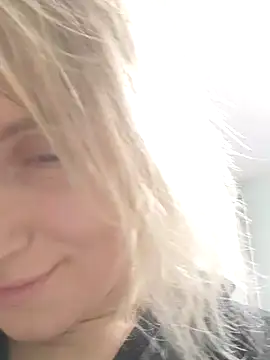 Snapshot of Linda_Gregory chatting on 02-16-25, 01:25 Linda Gregory online show from 02-16-25, 01:25