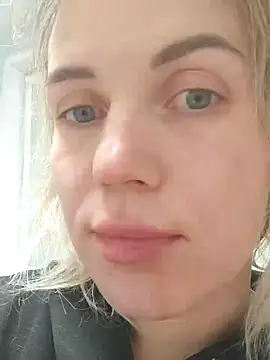 Snapshot of Linda_Gregory chatting on 03-03-25, 02:00 Linda Gregory online show from 03-03-25, 02:00