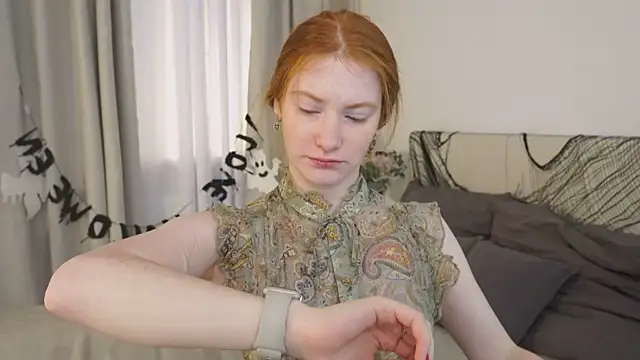 FiaMoor online show from 10-29-25, 06:23