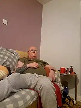 FriendlyDave online show from 02-26-25, 09:53