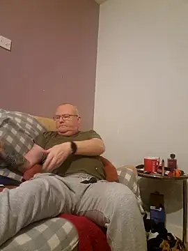 FriendlyDave online show from 02-26-25, 05:13