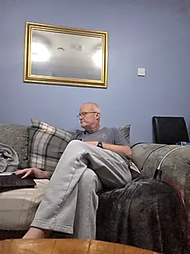 FriendlyDave online show from 12-14-25, 10:04