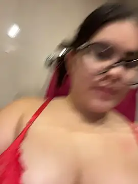 Valenhillxh online show from 07-31-26, 03:50