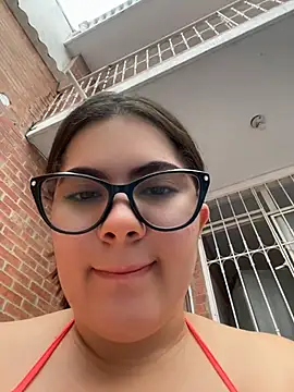 Valenhillxh online show from 07-17-26, 12:46
