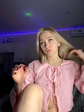 Good  Girl  online show from 10-23-25, 05:44