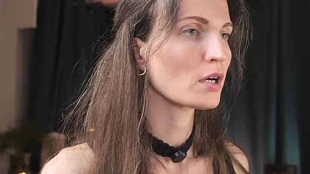 Snapshot of yulladao chatting on 02-21-26, 04:42 yulladao online show from 02-21-26, 04:42