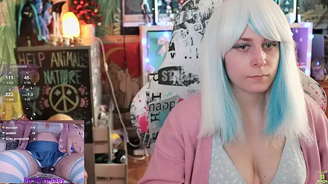 ShiroiFubuki online show from 03-18-25, 12:50