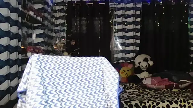 Hotty Navyaa online show from 10-13-25, 01:07