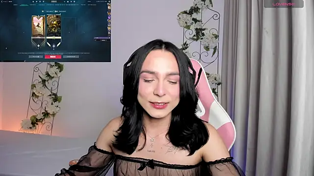 Snapshot of Jiggly__ chatting on 09-10-25, 01:59 Jiggly online show from 09-10-25, 01:59
