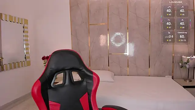 Jiggly   online show from 01-08-26, 10:05