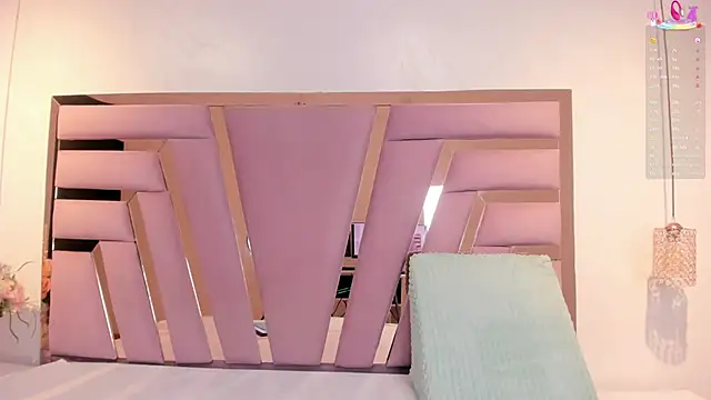 Jiggly   online show from 11-09-25, 09:08