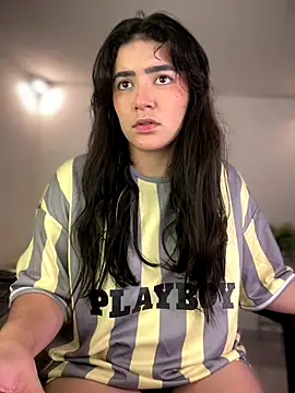 Lia flowers online show from 10-17-25, 05:11