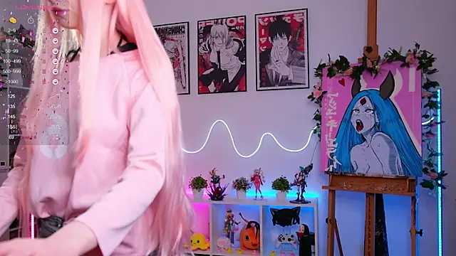 HolliWould  online show from 09-23-25, 06:04