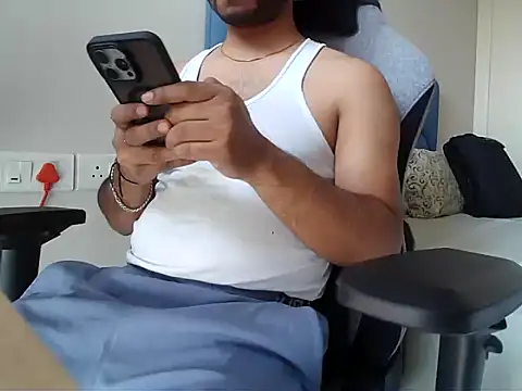 insanefreak69 online show from 03-05-26, 10:23