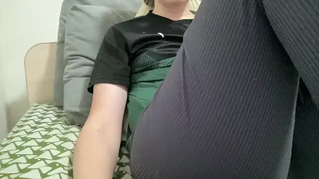 vanessa4you online show from 11-18-25, 04:49