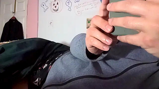 Snapshot of uncuthubs chatting on 10-30-25, 04:22 uncuthubs online show from 10-30-25, 04:22