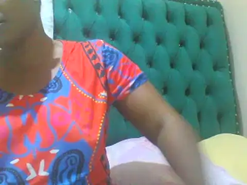 Snapshot of baby_baby233 chatting on 03-20-25, 02:32 baby baby233 online show from 03-20-25, 02:32