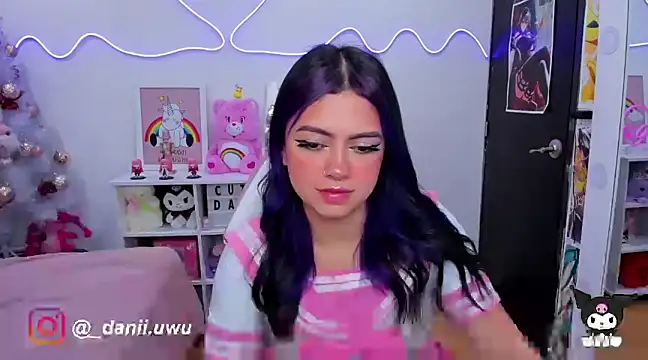 Snapshot of CuteDani_ chatting on 12-09-24, 07:17 CuteDani online show from 12-09-24, 07:17